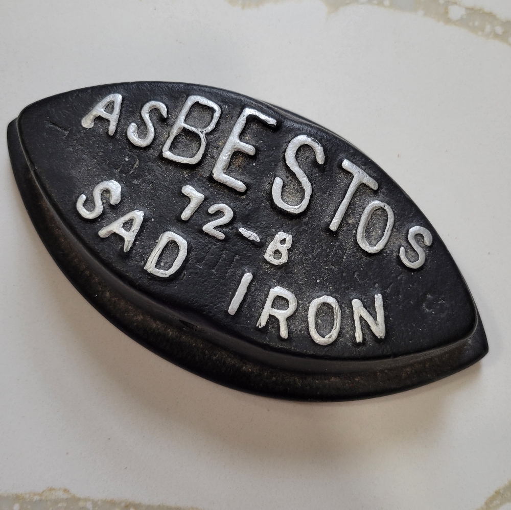 Vintage Asbestos Sad Iron 12-B
